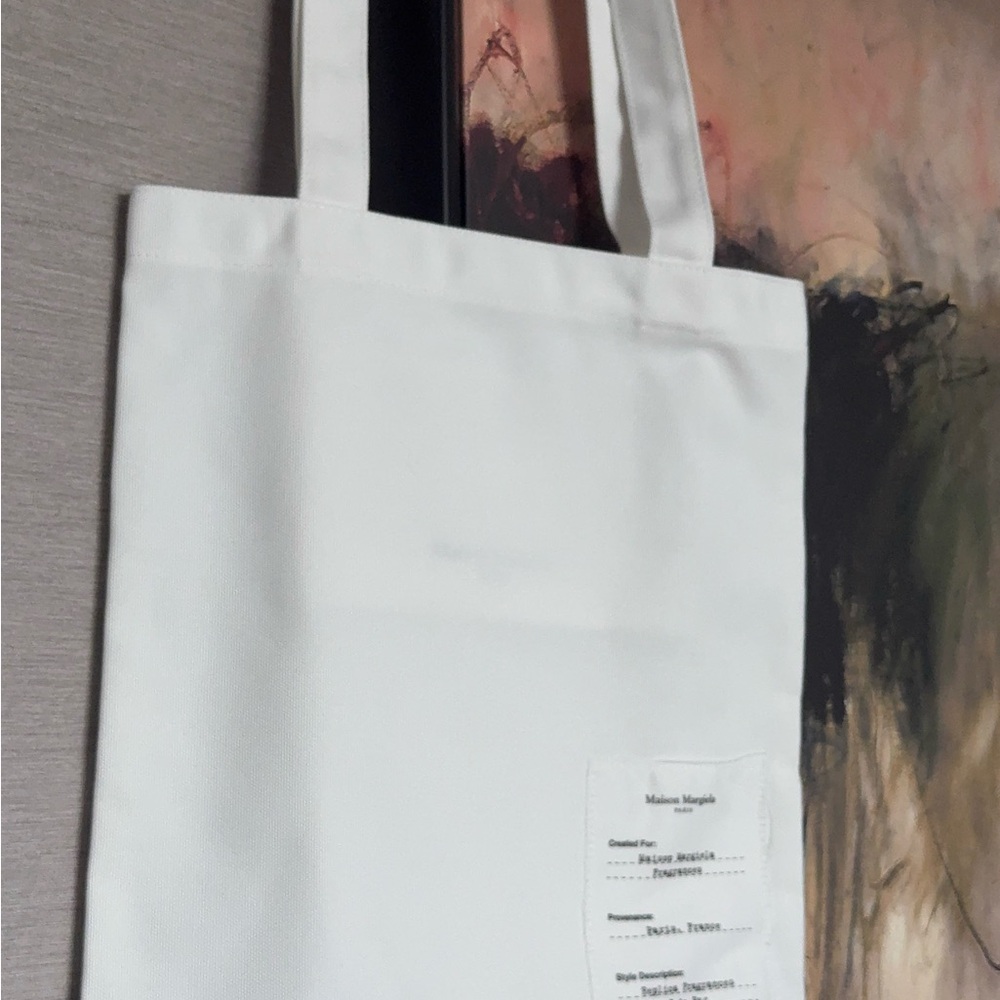 Peace vibes ! Maison Margiela Paris Large Tote in White and black print